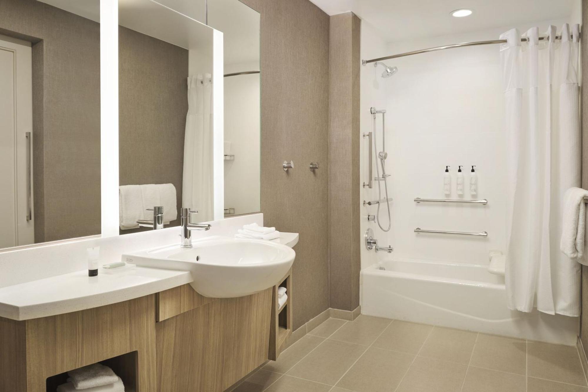 Springhill Suites By Marriott Las Vegas Airport Exterior photo