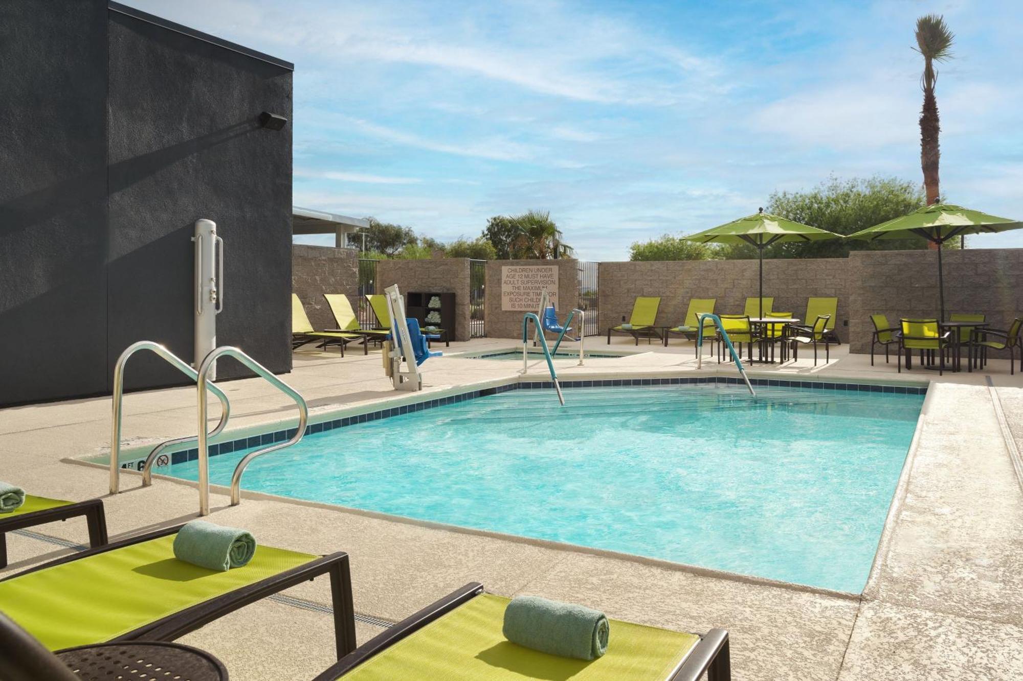 Springhill Suites By Marriott Las Vegas Airport Exterior photo